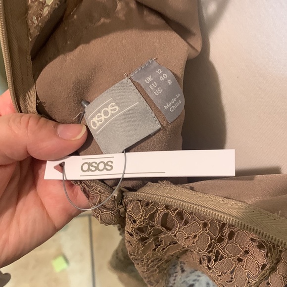 dress in excellent condition. - Picture 4 of 4